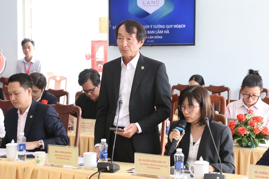 &Ocirc;ng Park Woung, Gi&aacute;m đốc X&uacute;c tiến đầu tư Tập đo&agrave;n Novaland đ&aacute;nh gi&aacute; x&atilde; Nam Ban L&acirc;m H&agrave; c&oacute; nhiều tiềm năng để ph&aacute;t triển du lịch nghỉ dưỡng