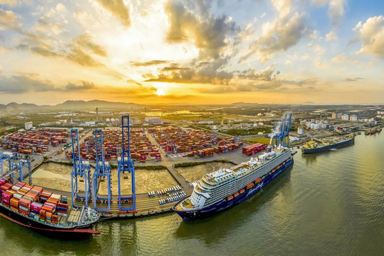 Phát triển TPHCM trở thành trung tâm logistics của khu vực và quốc tế