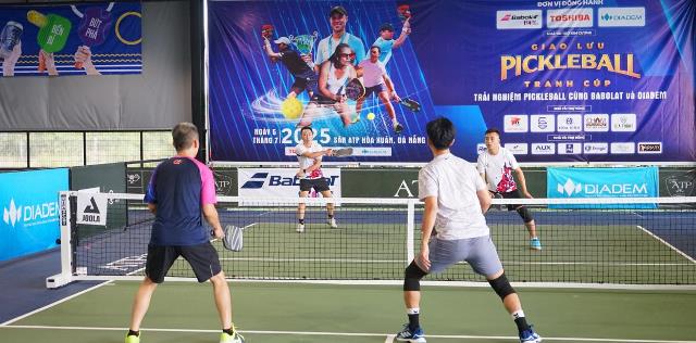 C&aacute;c giải đấu diễn ra s&ocirc;i nổi với tinh thần đo&agrave;n kết, giao lưu từ c&aacute;c VĐV tại TP. Đ&agrave; Nẵng.