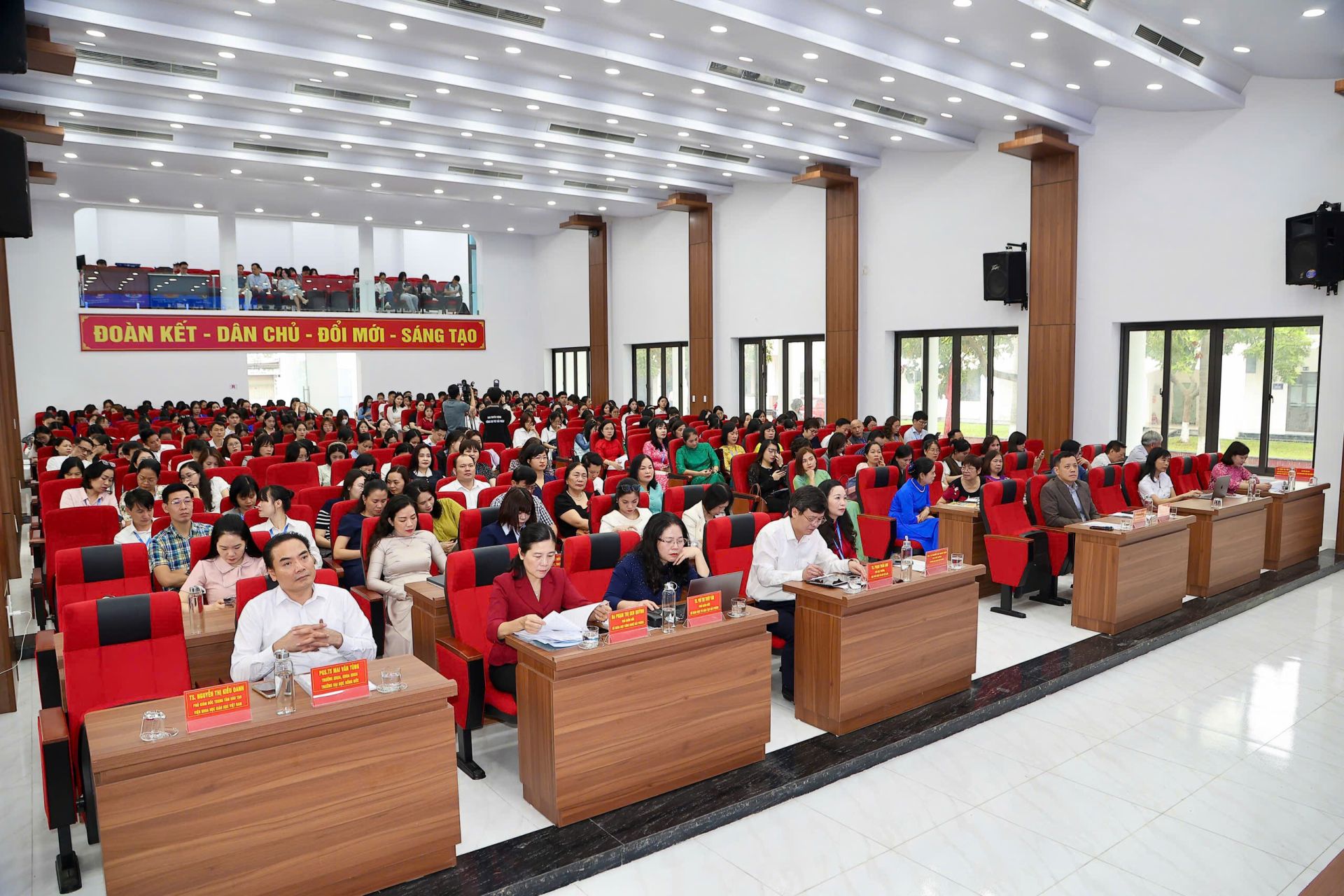 Đại biểu tham dự Hội thảo.