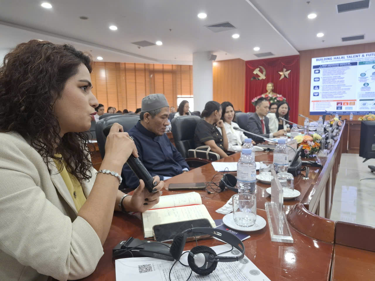 Tiến sỹ Aemin Nasir đến từ Đại học RMITH Việt Nam