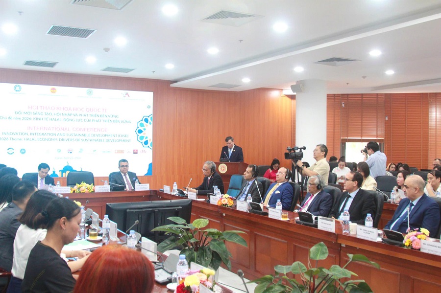 C&aacute;c chuy&ecirc;n gia, nh&agrave; khoa học tham dự Hội thảo