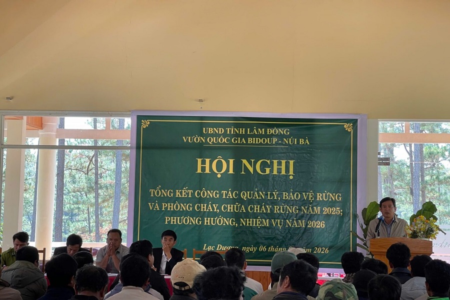 Gi&aacute;m đốc Vườn quốc gia T&ocirc;n Thiện An ph&aacute;t