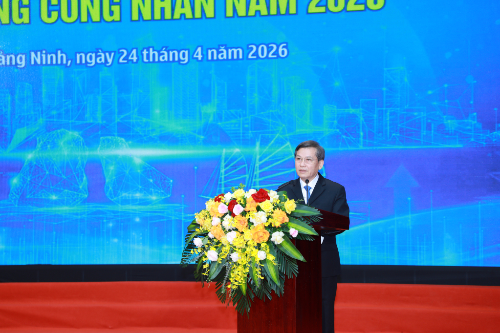 &Ocirc;ng L&ecirc; Minh Tr&iacute;, Ủy vi&ecirc;n Bộ Ch&iacute;nh trị, B&iacute; thư Trung ương Đảng, Trưởng Ban Nội ch&iacute;nh Trung ương ph&aacute;t biểu chỉ đạo tại buổi lễ