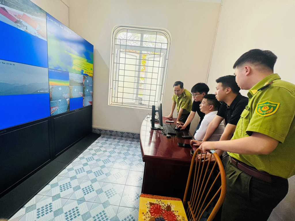 Quảng Ninh chuyển giao công nghệ vận hành Trung tâm giám sát điều hành cảnh báo cháy rừng