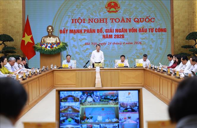 Thủ tướng L&ecirc; Minh Hưng chủ tr&igrave; Hội nghị to&agrave;n quốc đẩy mạnh ph&acirc;n bổ, giải ng&acirc;n vốn đầu tư c&ocirc;ng năm 2026. Ảnh: Dương Giang/TTXVN