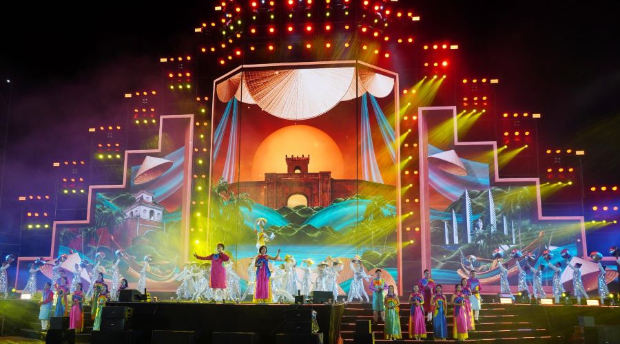 C&aacute;c tiết mục mở đầu Chương tr&igrave;nh ấn tượng