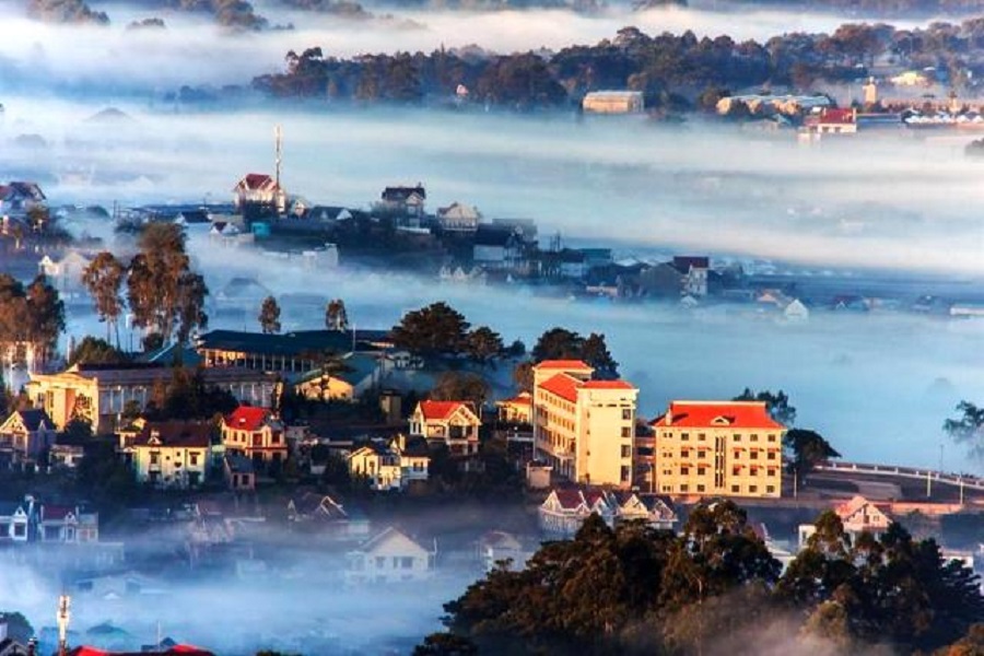 Đ&agrave; Lạt xinh đẹp v&agrave; thơ mộng tiếp tục l&agrave; điểm đến được du kh&aacute;ch lựa chọn