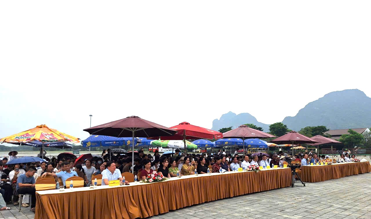 C&aacute;c đại biểu tham dự sự kiện