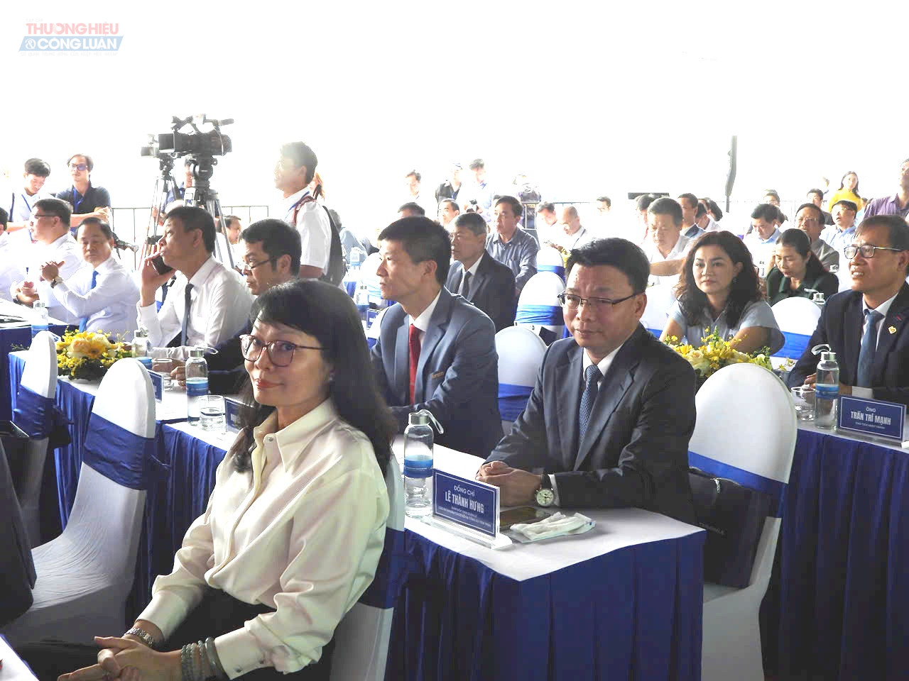 Đại biểu v&agrave; c&aacute;c đơn vị thi c&ocirc;ng tại buổi lễ.