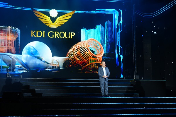 M&agrave;n đối thoại giữa Chủ tịch Tập đo&agrave;n KDI Group v&agrave; AI &ndash; một trong những điểm nhấn ấn tượng của chương tr&igrave;nh.