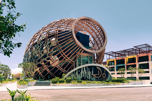 Nh&agrave; h&aacute;t Đ&oacute;- c&ocirc;ng tr&igrave;nh nghệ thuật độc đ&aacute;o tại Vega city Nha Trang