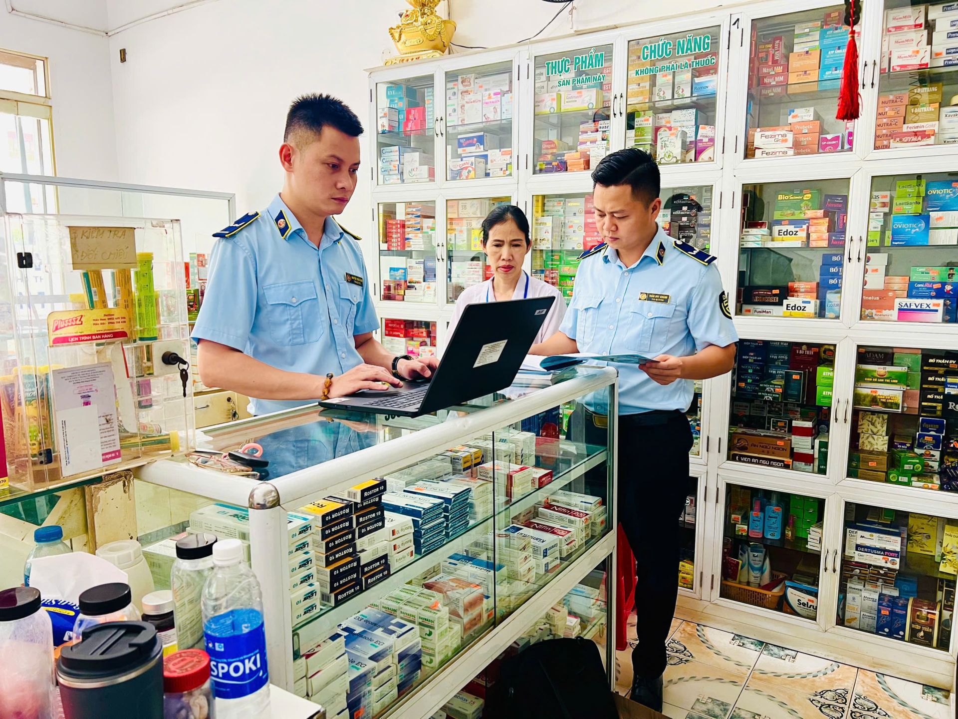 Bộ Y tế đôn đốc địa phương nghiêm túc triển khai cao điểm kiểm tra dược, mỹ phẩm, xử lý nghiêm vi phạm