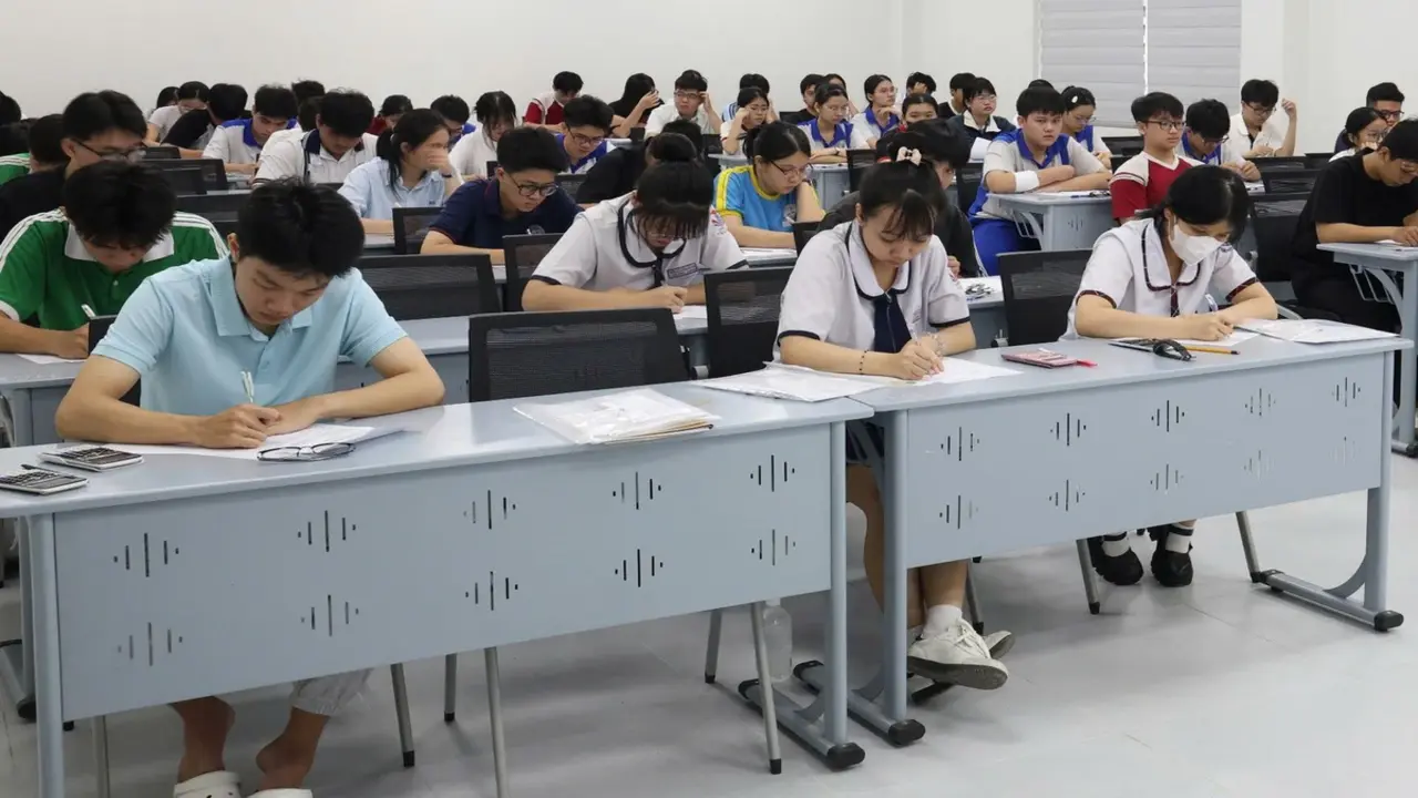 Kỳ thi đ&aacute;nh gi&aacute; năng lực đợt 2 ghi nhận số th&iacute; sinh đăng k&yacute; thi tăng đột biến