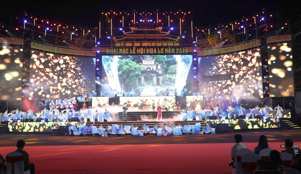 Lễ hội Hoa Lư kh&ocirc;ng chỉ l&agrave; dịp để tự h&agrave;o về lịch sử, m&agrave; c&ograve;n l&agrave; lời nhắc nhở về tr&aacute;ch nhiệm h&ocirc;m nay