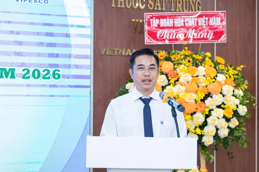 &Ocirc;ng Nguyễn Xu&acirc;n Kh&aacute;nh - Chủ tịch C&ocirc;ng đo&agrave;n C&ocirc;ng ty ph&aacute;t động thi đua