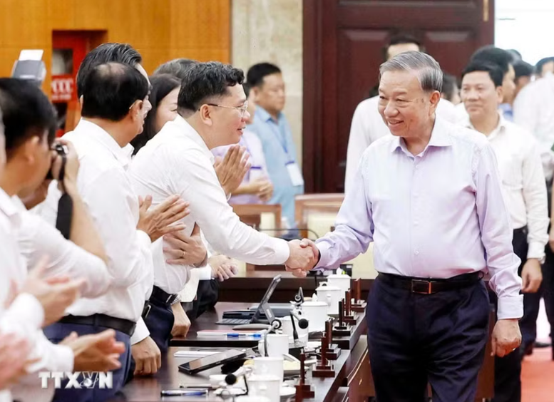 Tổng Bí thư, Chủ tịch nước Tô Lâm: TPHCM phải đi đầu, biến các nghị quyết chiến lược thành thực tiễn sống động
