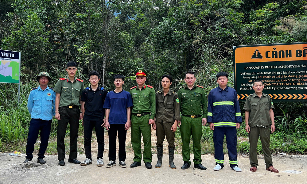 Bắc Ninh: Giải cứu kịp thời hai du khách lạc trong rừng sâu Tây Yên Tử