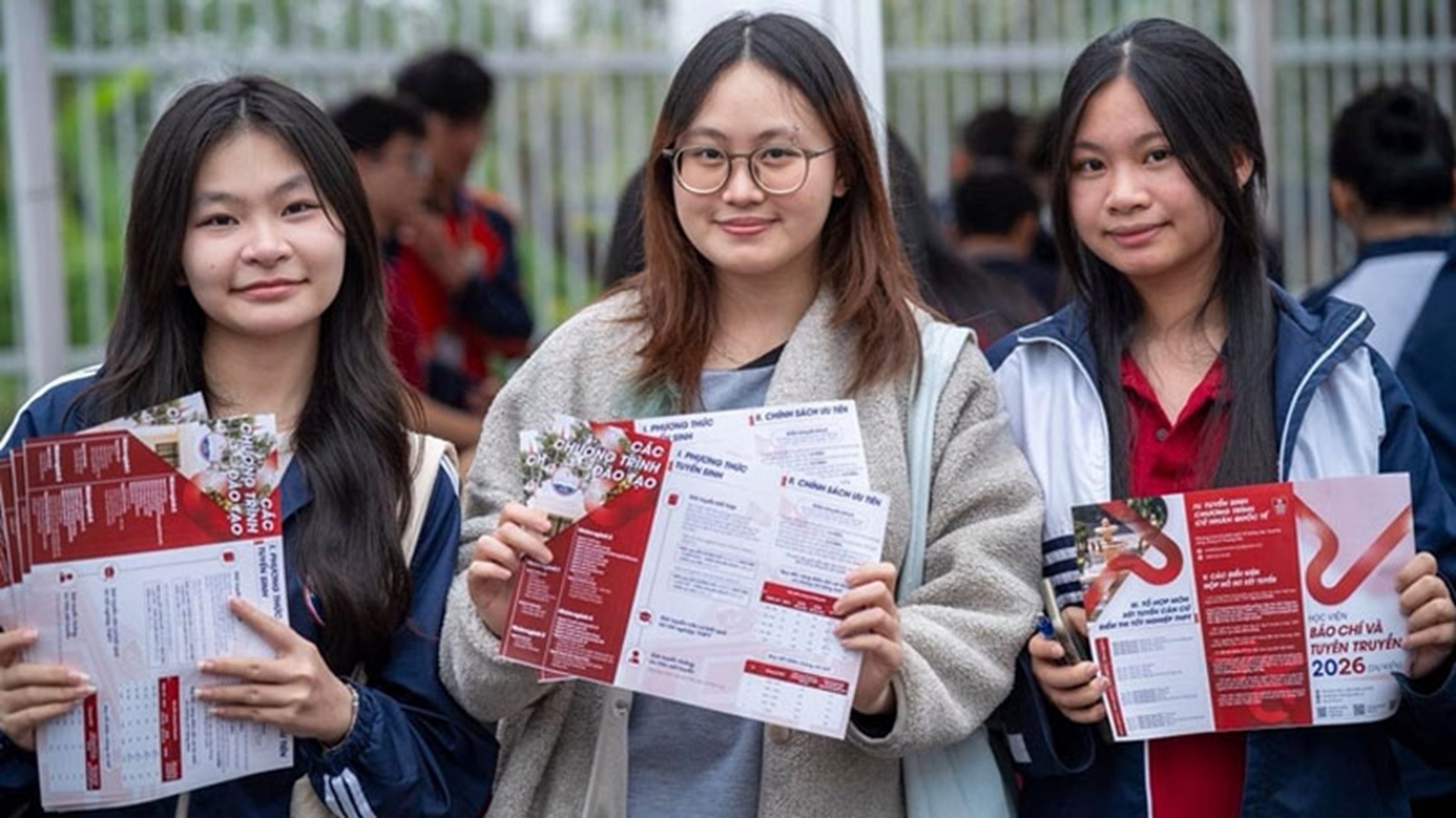 Bức tranh tuyển sinh đại học 2026: Sự phân hóa trong cách quy đổi chứng chỉ IELTS