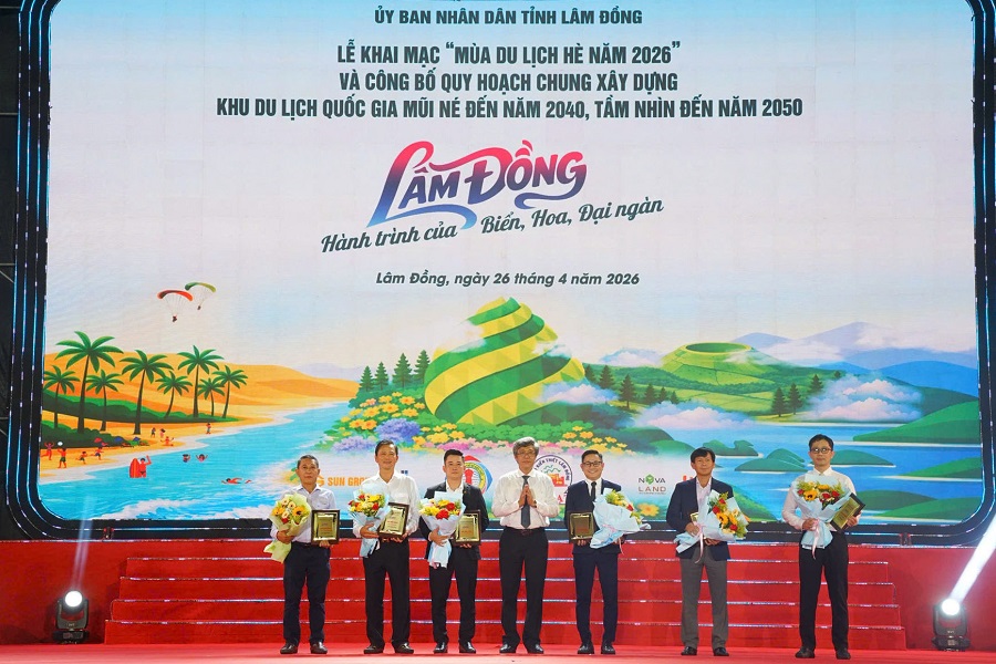 Lâm Đồng khai mạc Mùa du lịch hè 2026, công bố quy hoạch Khu du lịch quốc gia Mũi Né