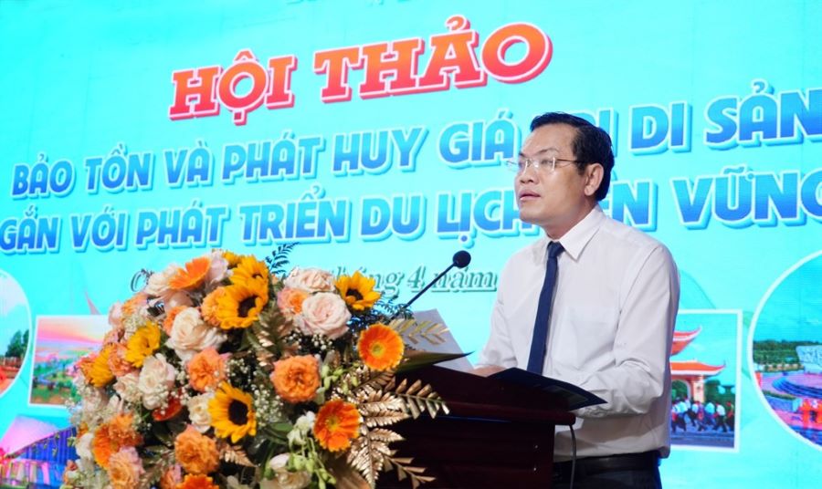 Ph&oacute; Chủ tịch UBND tỉnh Ng&ocirc; Vũ Thăng khẳng định, di sản văn h&oacute;a kh&ocirc;ng chỉ l&agrave; t&agrave;i sản cần g&igrave;n giữ m&agrave; c&ograve;n l&agrave; nguồn lực nội sinh quan trọng để ph&aacute;t triển