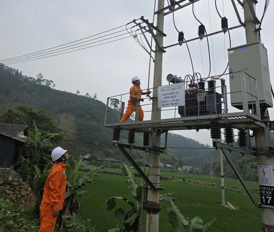 Lào Cai: Đưa điện lưới quốc gia về vùng cao, đảm bảo ổn định nguồn điện dịp nghỉ lễ