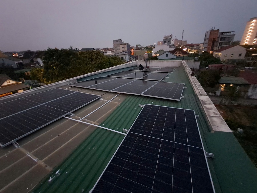 Ph&aacute;t triển điện mặt trời m&aacute;i nh&agrave; được xem l&agrave; giải ph&aacute;p căn cơ để giảm &aacute;p lực cung cấp điện