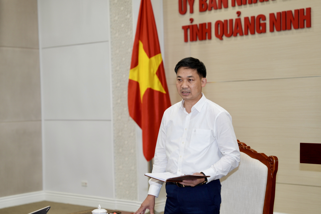 &Ocirc;ng Nguyễn Văn C&ocirc;ng, Ph&oacute; Chủ tịch UBND tỉnh Quảng Ninh ph&aacute;t biểu tại cuộc họp