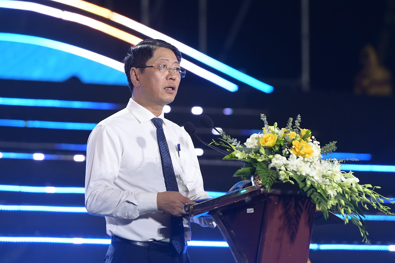 Ph&oacute; Chủ tịch Thường trực UBND tỉnh Ninh B&igrave;nh Trần Song T&ugrave;ng ph&aacute;t biểu