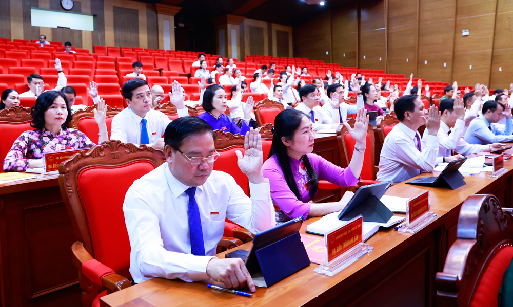 Hội đồng nhân dân tỉnh Bắc Ninh thông qua 12 nghị quyết quan trọng