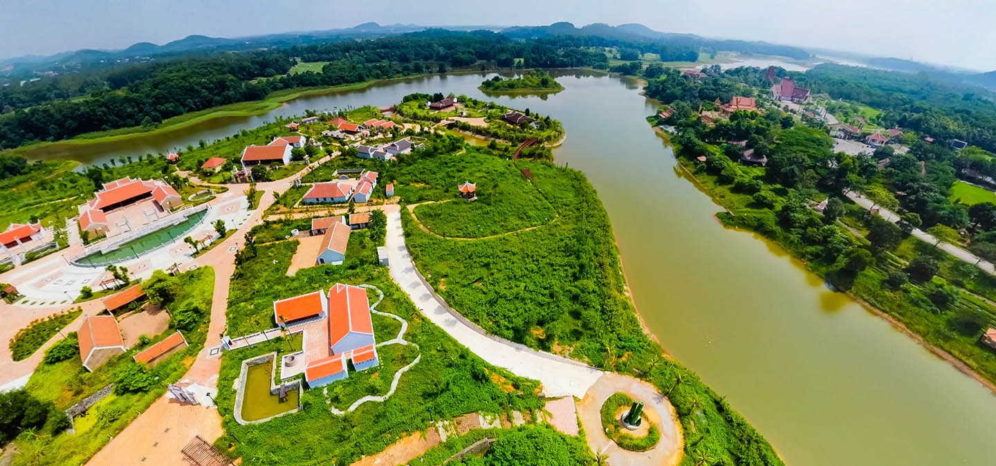 To&agrave;n cảnh L&agrave;ng Văn h&oacute;a du lịch c&aacute;c d&acirc;n tộc Việt Nam.