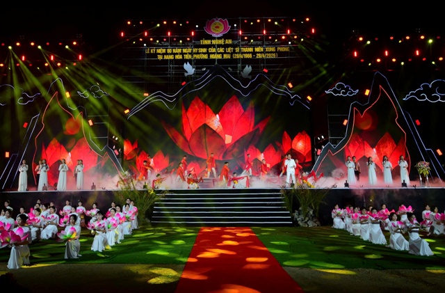 Nghệ An kỷ niệm 60 năm ngày hy sinh của 33 chiến sĩ Thanh niên xung phong tại hang Hỏa Tiễn