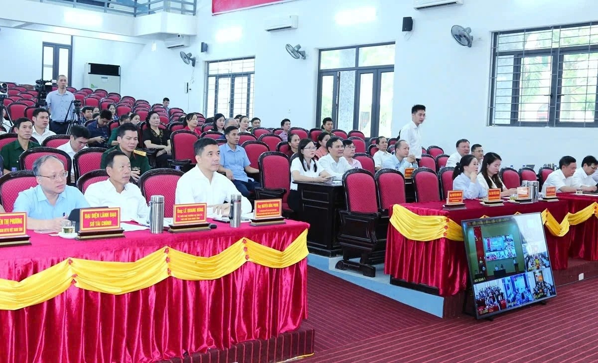 C&aacute;c đại biểu tham dự buổi tiếp x&uacute;c