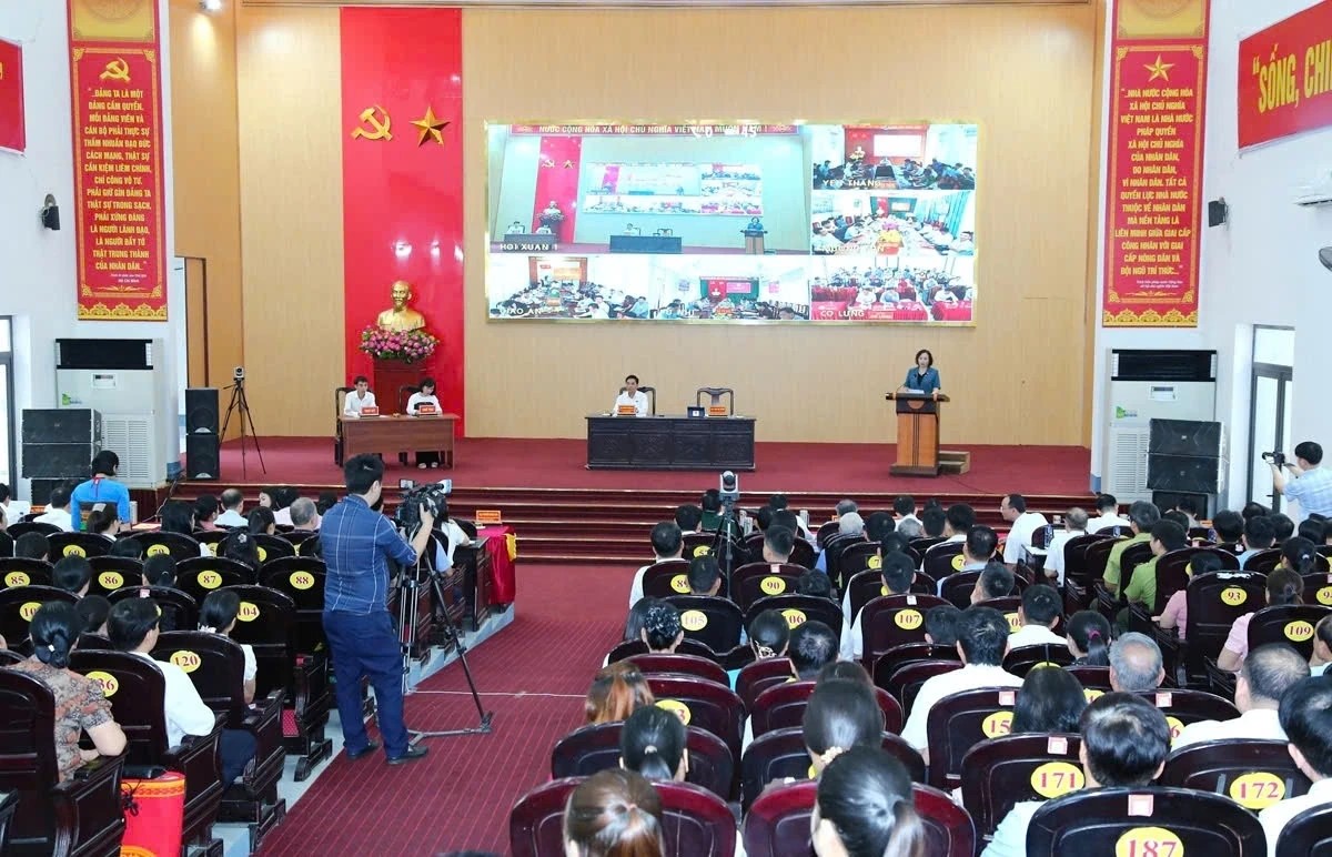 To&agrave;n cảnh buổi tiếp x&uacute;c