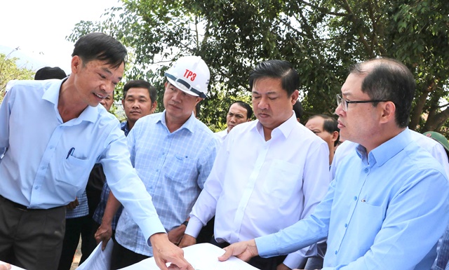 Đắk Lắk: Bí thư Tỉnh ủy Lương Nguyễn Minh Triết xử lý điểm nghẽn hạ tầng nông nghiệp