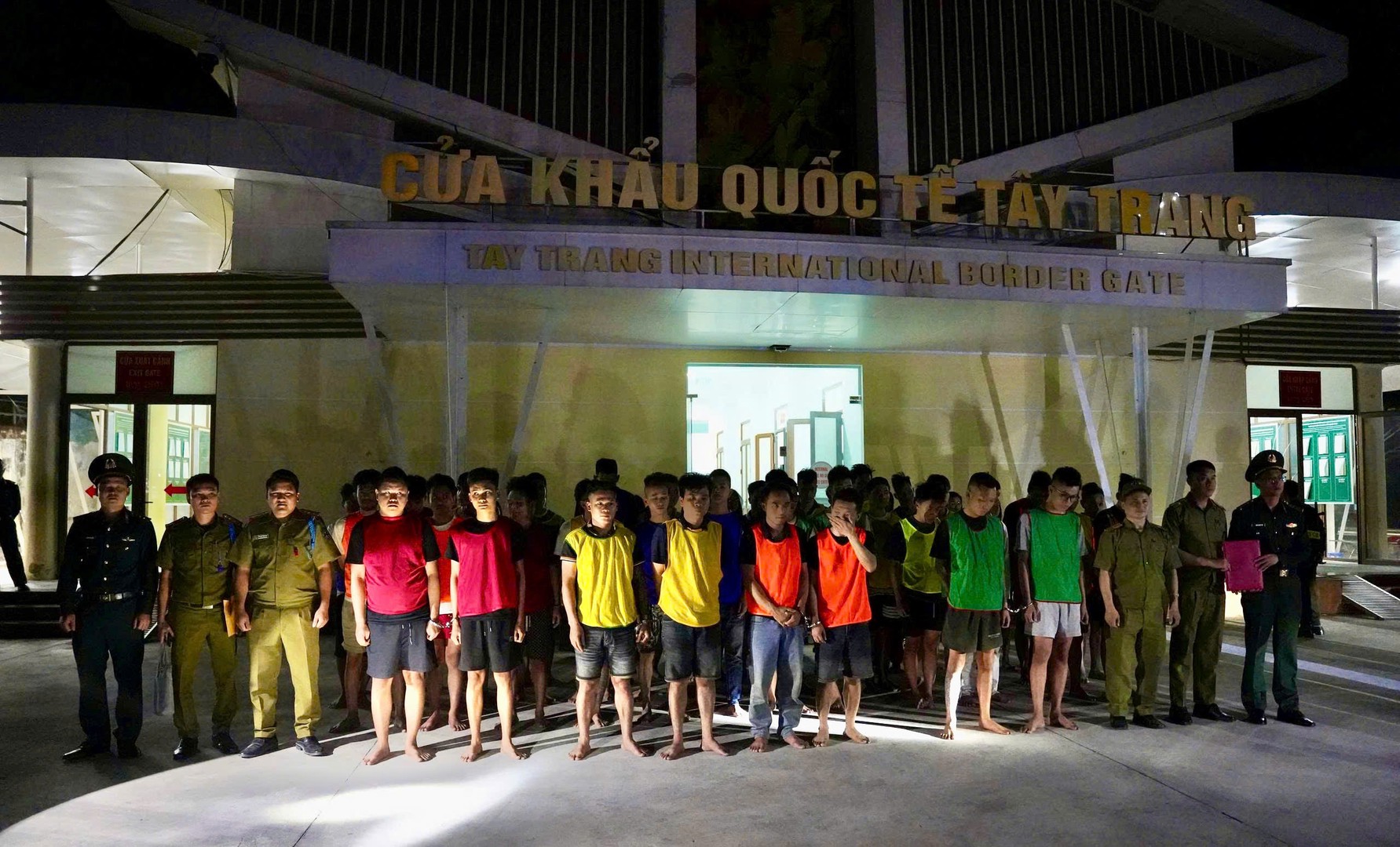 Thứ trưởng Bộ Công an gửi thư khen ngợi thành tích triệt phá đường dây lừa đảo xuyên quốc gia tại Điện Biên