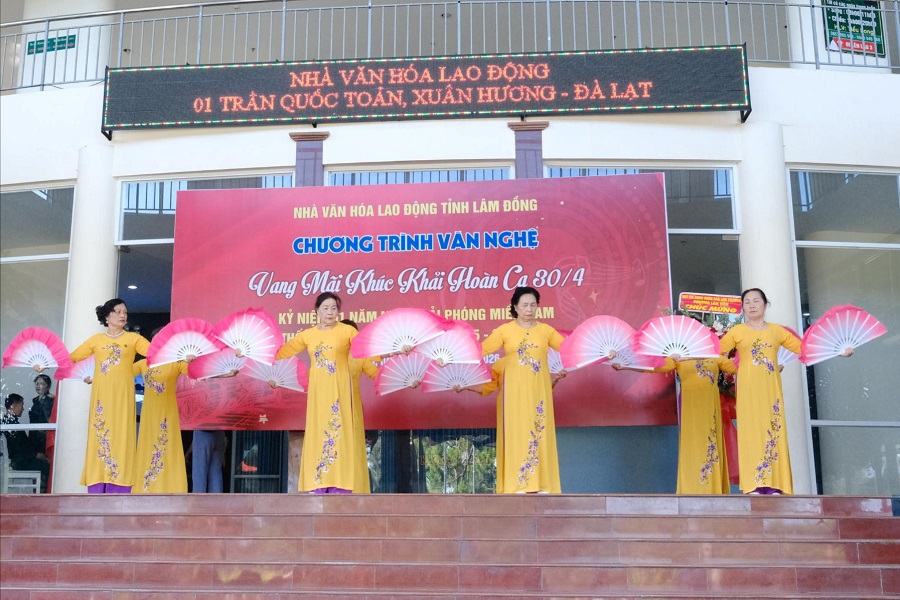 C&aacute;c tiết mục được d&agrave;n dựng c&ocirc;ng phu đ&atilde; mang đến cho kh&aacute;n giả nhiều cung bậc cảm x&uacute;c