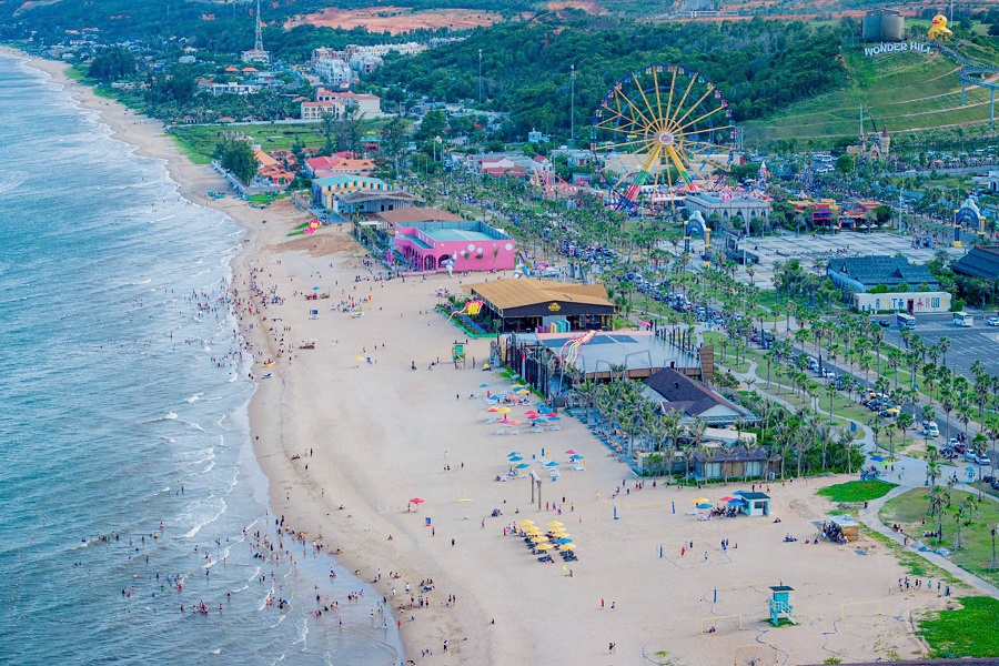 Tỉnh L&acirc;m Đồng c&oacute; đường bờ biển d&agrave;i với tiềm năng rất lớn về kinh tế, nhất l&agrave; du lịch