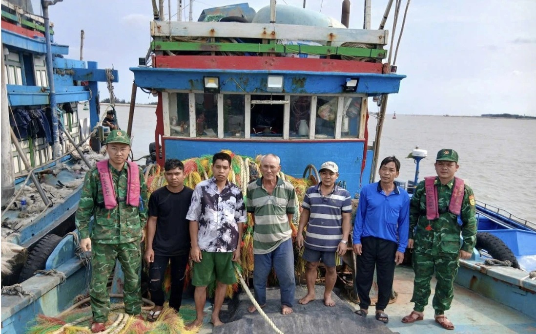 Bắt giữ 2 tàu vận chuyển trái phép 15.000 lít dầu DO trên biển Hải Phòng