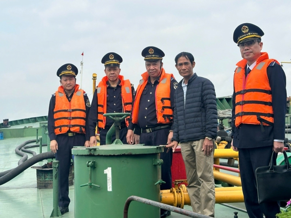 Hải quan khu vực VIII: Xử lý nghiêm hành vi buôn lậu giống thủy sản, chế phẩm sinh học