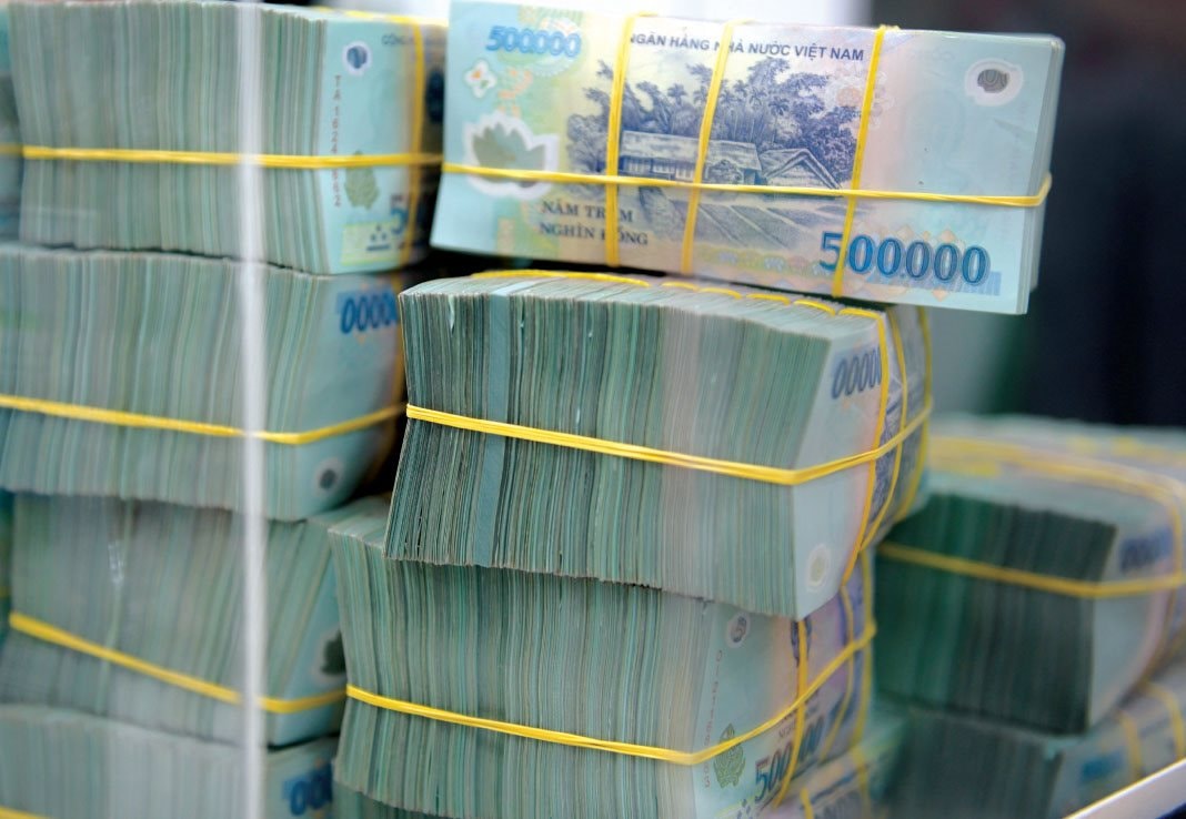 Lãi suất liên ngân hàng biến động trái chiều giữa các kỳ hạn