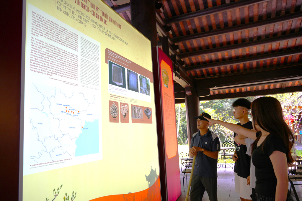 Khu vực trưng b&agrave;y, triển l&atilde;m giới thiệu về Khu di t&iacute;ch danh thắng Y&ecirc;n Tử, Phật ho&agrave;ng Trần Nh&acirc;n T&ocirc;ng, cung cấp nhiều th&ocirc;ng tin cho người d&acirc;n v&agrave; du kh&aacute;ch
