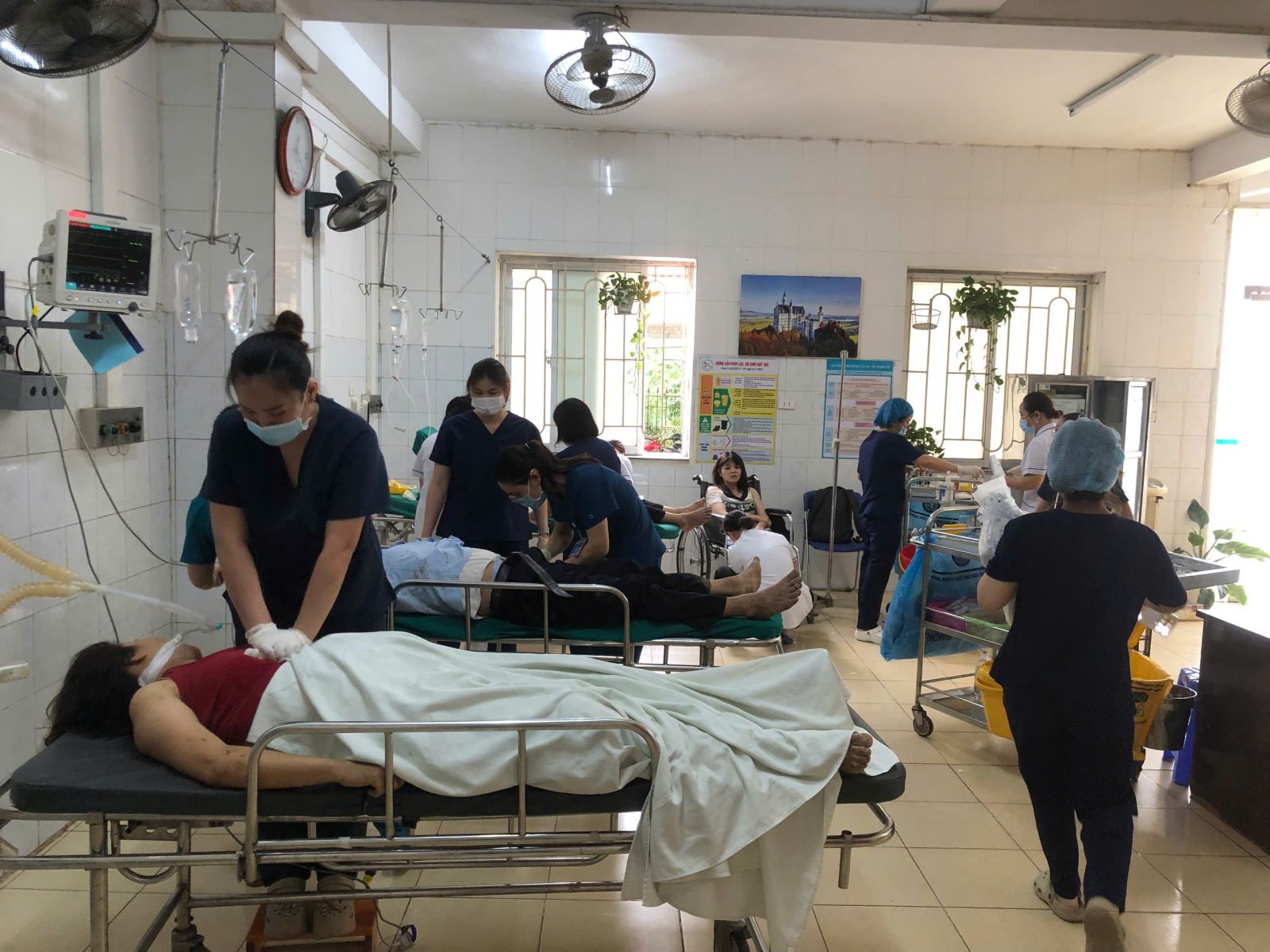 Ngành Y tế dốc toàn lực, bảo đảm công tác cấp cứu xuyên kỳ nghỉ lễ 30/4 - 1/5