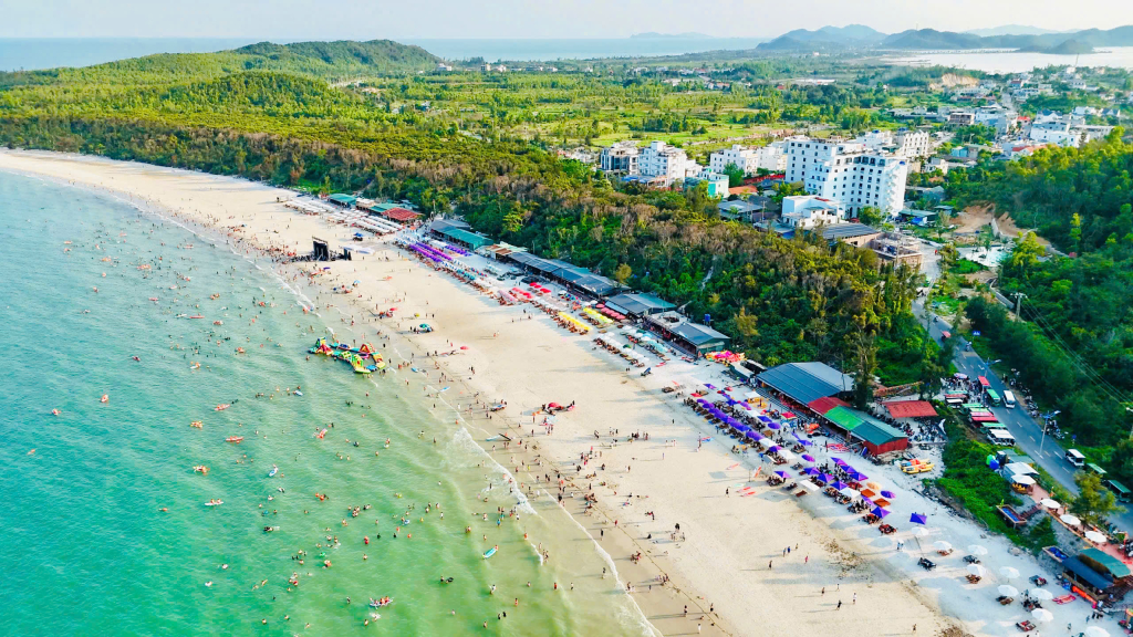 Biển đảo Quảng Ninh khẳng định sức hút hàng đầu với du khách
