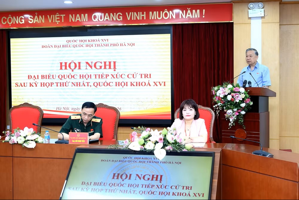 Tổng B&iacute; thư, Chủ tịch nước T&ocirc; L&acirc;m ph&aacute;t biểu tại Hội nghị Đại biểu Quốc hội tiếp x&uacute;c cử tri sau Kỳ họp thứ nhất, Quốc hội kh&oacute;a XVI. (Ảnh: ĐĂNG KHOA)