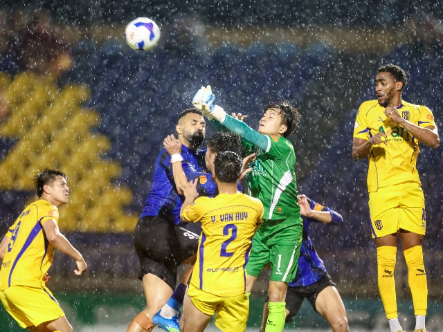 Giành trọn 3 điểm trên sân Vinh, Hoàng Anh Gia Lai tiến gần mục tiêu trụ hạng