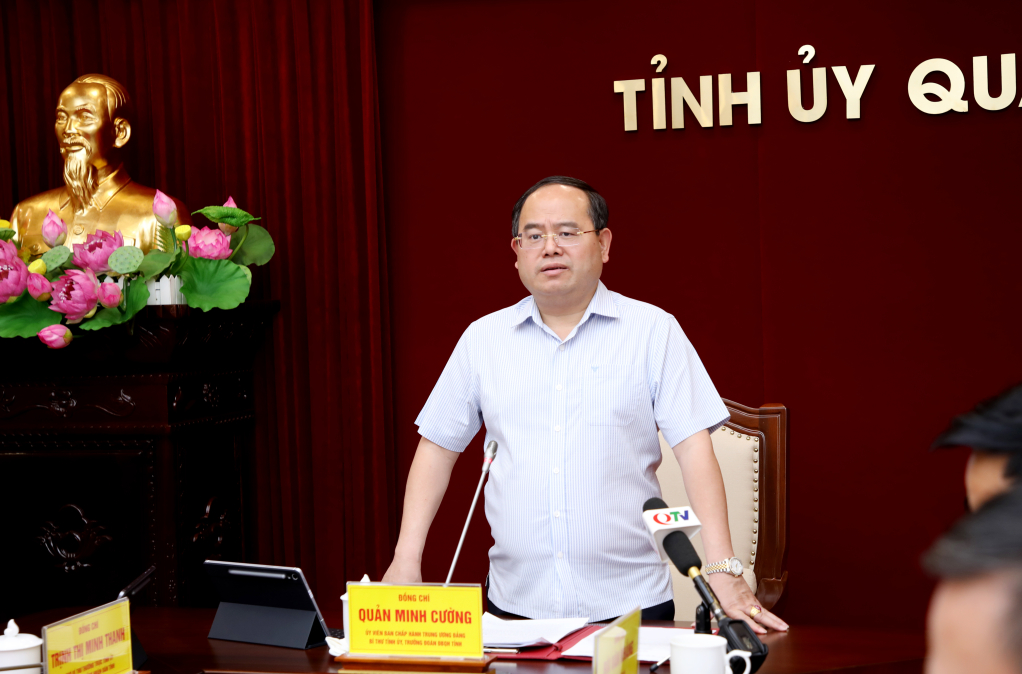 &Ocirc;ng Quản Minh Cường, Ủy vi&ecirc;n Trung ương Đảng, B&iacute; thư Tỉnh ủy, Trưởng Đo&agrave;n ĐBQH tỉnh Quảng Ninh, chủ tr&igrave; hội nghị
