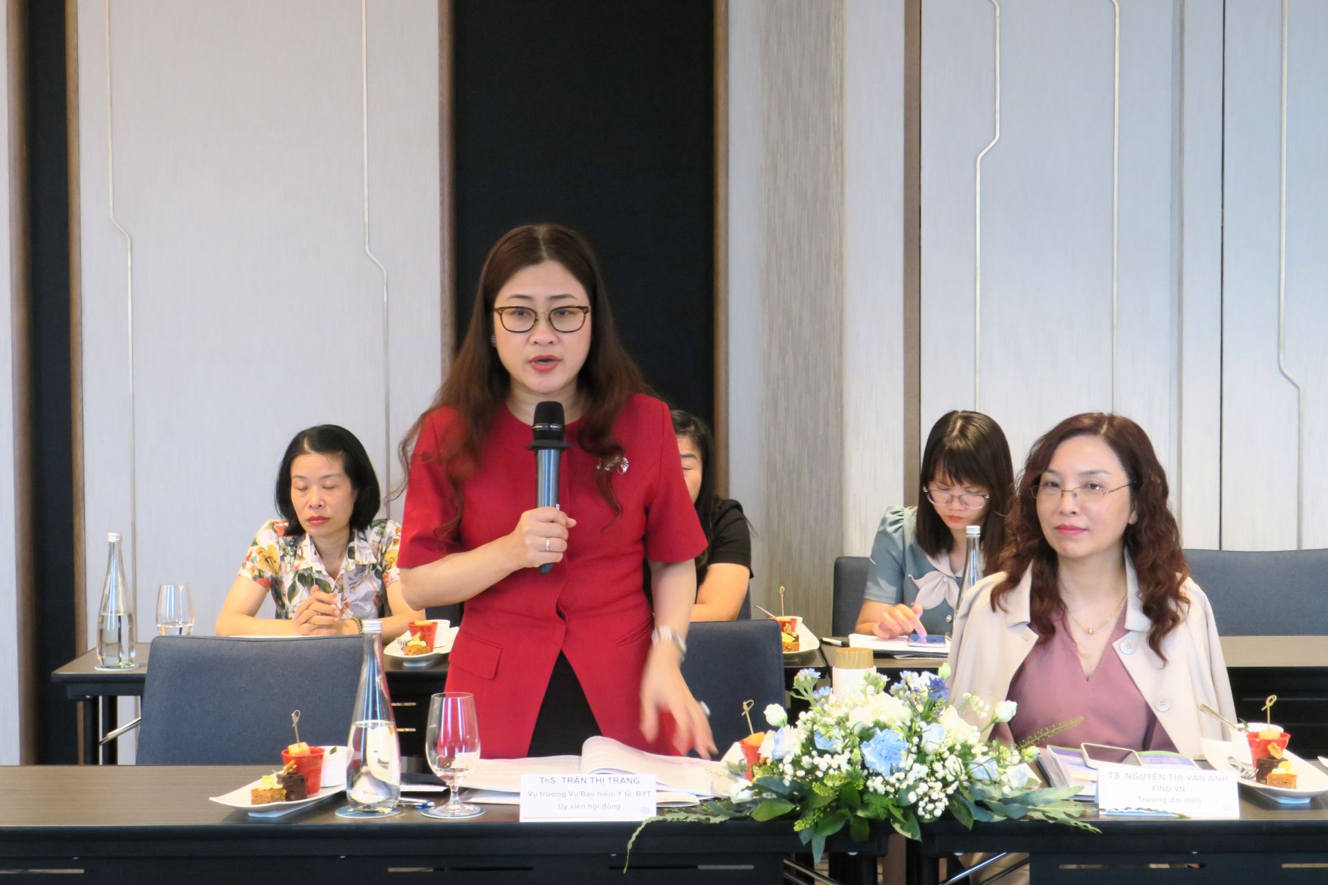 Ths. Trần Thị Trang, Vụ Trưởng Vụ Bảo hiểm Y tế, Bộ Y tế ph&aacute;t biểu &yacute; kiến.