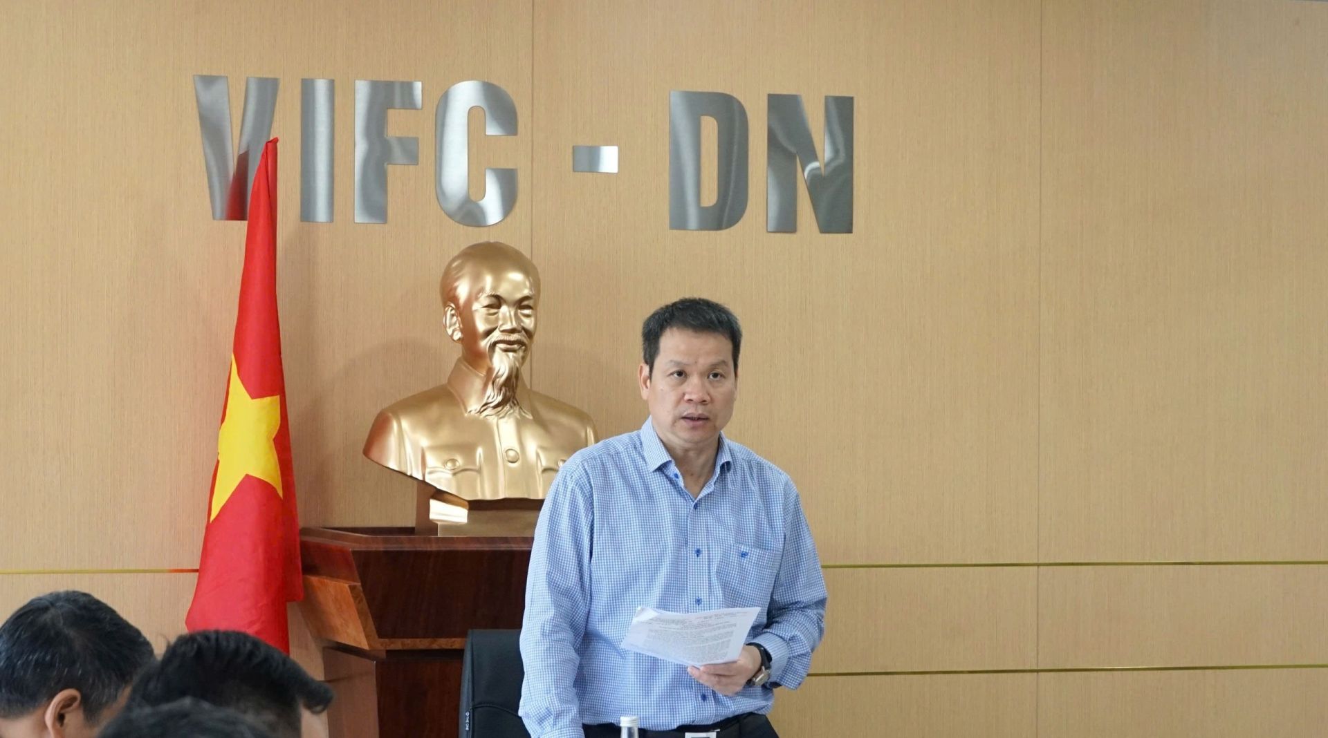 Chủ tịch Đà Nẵng: Trung tâm tài chính phải tạo niềm tin để hút dòng vốn quốc tế