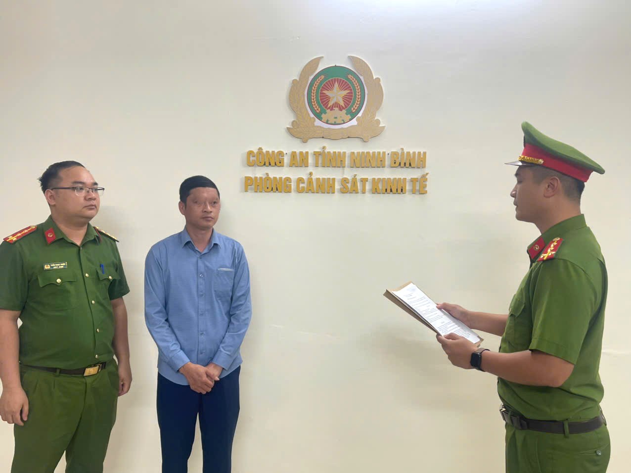 Ninh Bình: Khởi tố nguyên cán bộ xã chiếm đoạt tiền từ thiện hỗ trợ thiên tai của người dân